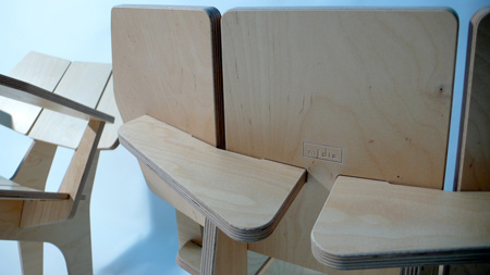 elephant-lounge-chair-by-mediodesign-p1120397.jpg