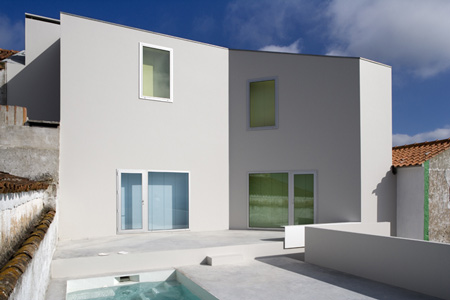 house-at-sobral-da-lagoa-by-bak-gordon-04608pr080630_081d.jpg
