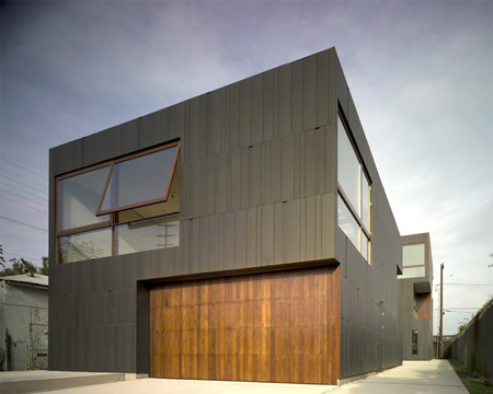 mush-residence-by-studio-010-architects-mush_extfrontentryway.jpg