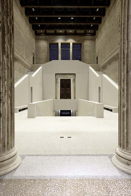 neues-museum-by-david-chipperfield-architects-and-julian-harrap-architects-346_10_uz_090217_n39.jpg