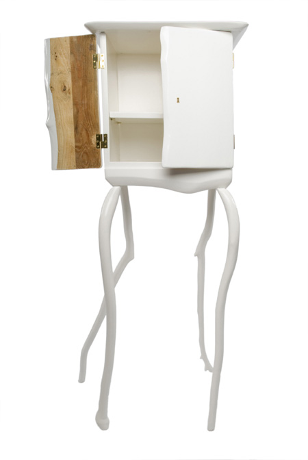 slow_white_cabinet_plain1.jpg