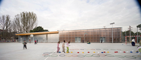 harquitectes_school-gym-704_dezeen-21.jpg