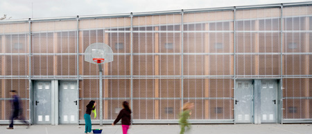 harquitectes_school-gym-704_dezeen-22.jpg