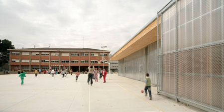harquitectes_school-gym-704_dezeen-23b.jpg