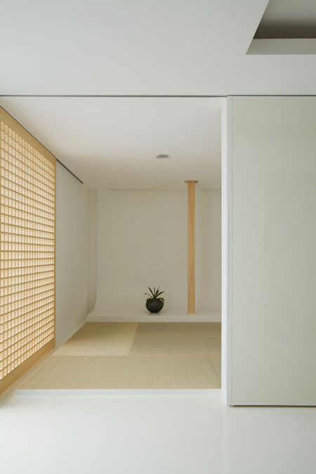 house-of-depth-by-formkouichi-kimura-architects-08_knsh_015_s.jpg