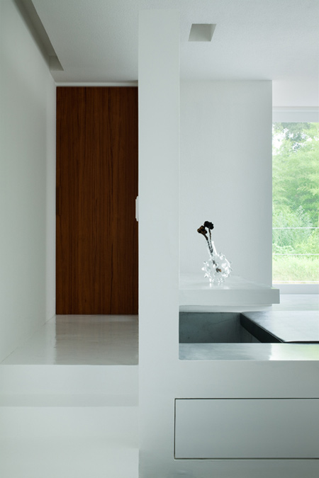 house-of-diffusion-by-formkouichi-kimura-architects-10_kkmh_133_s.jpg