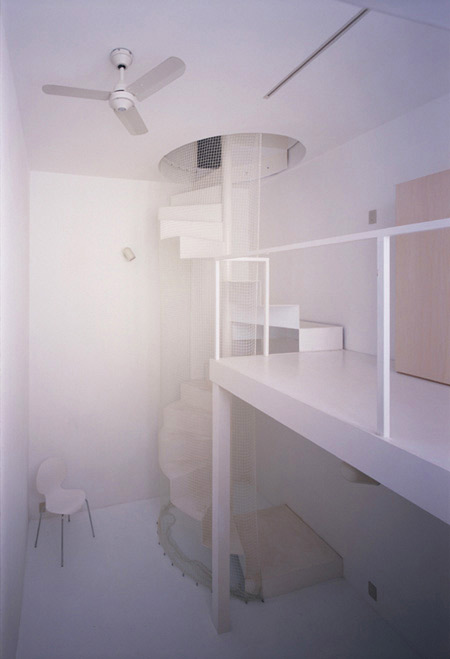 long-tall-house-by-spacespace-12.jpg