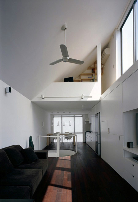 long-tall-house-by-spacespace-20.jpg