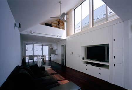 long-tall-house-by-spacespace-23.jpg