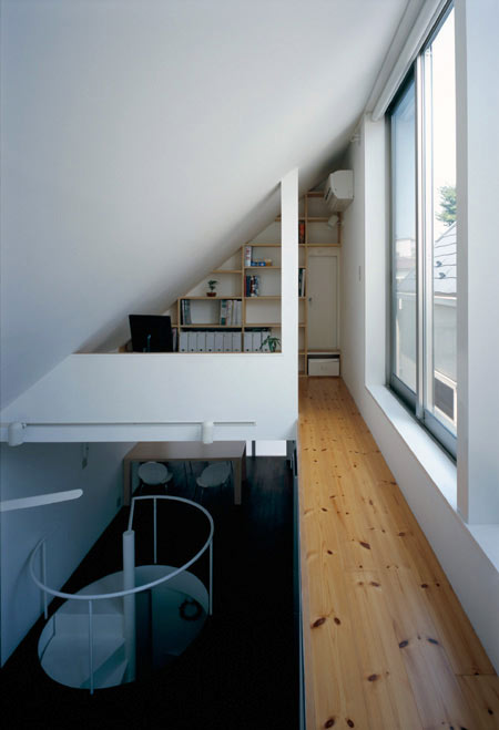 long-tall-house-by-spacespace-28.jpg