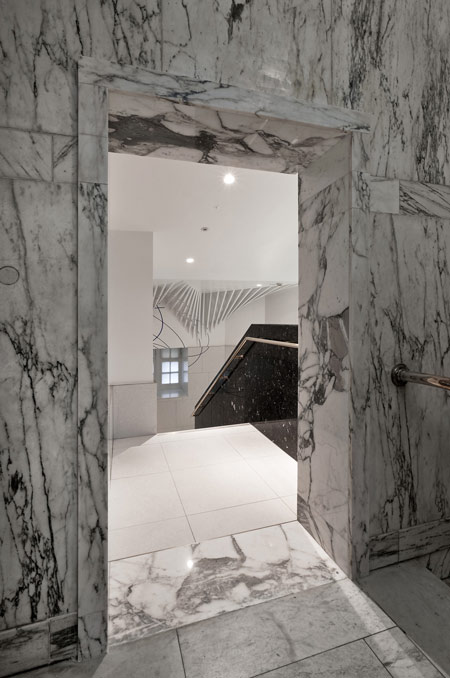 va-washrooms-by-glowacka-rennie-01_copyright_aw.jpg