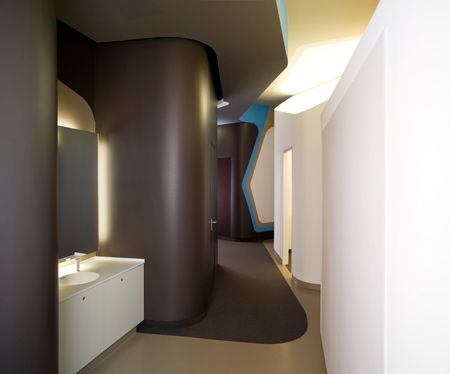 centre-for-dentistry-by-j-mayer-h-architects-jmh_zfz_mundhygiene_207.jpg