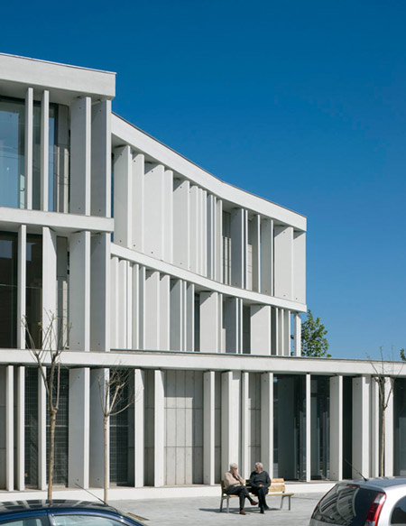 court-of-sant-boi-de-llobregat-by-baas-architects-duccio-malagamba_250751-4.jpg