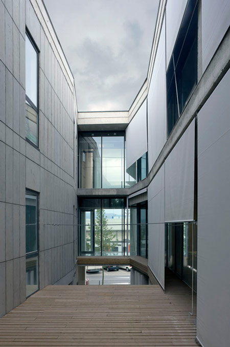 court-of-sant-boi-de-llobregat-by-baas-architects-duccio-malagamba_480530-4.jpg