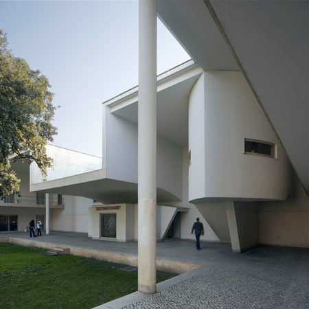 duccio-malagamba-photographs-alvaro-siza-ese-setubal-5.jpg