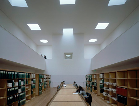 duccio-malagamba-photographs-alvaro-siza-faculty-of-communication-studies-1.jpg