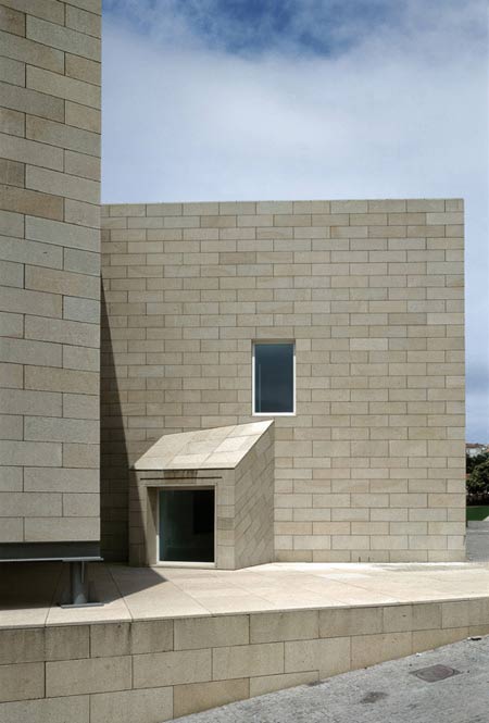 duccio-malagamba-photographs-alvaro-siza-galician-centre-for-contemporary-arts-3.jpg
