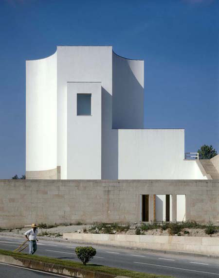duccio-malagamba-photographs-alvaro-siza-santa-maria-church-4.jpg