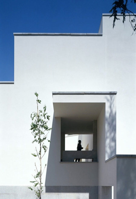 duccio-malagamba-photographs-alvaro-siza-serralves-foundation-4.jpg