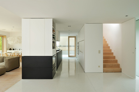 housed_08-housed_08.jpg
