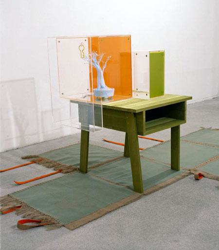 repacked-by-studio-makkink-bey-design_makkink_bey_expo09_bonsaitable_corti_72dpi_25cm.jpg