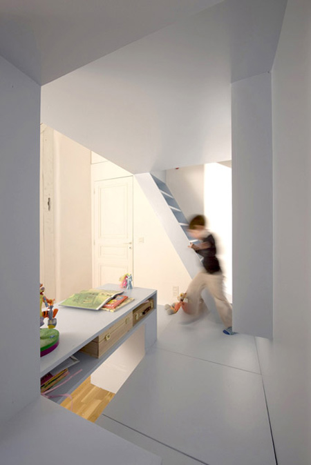 evas-bed-by-h2o-architectes-4.jpg