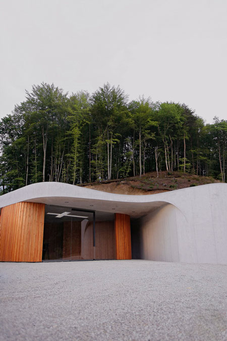 farewellchapel33.jpg