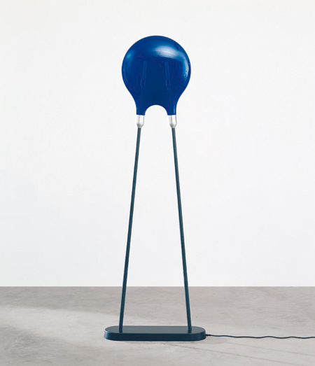 ufo-at-nrw-forum-kultur-und-wirtschaft-33newson_lamp.jpg