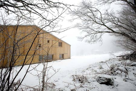 wooden-house-by-atelier-martel-3.jpg