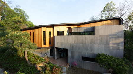 z-house-by-hohyun-park-hyunjoo-kim_view-from-north-west.jpg