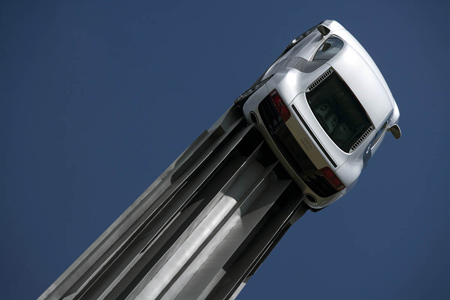 audi-sculpture-by-gerry-judah-9.jpg