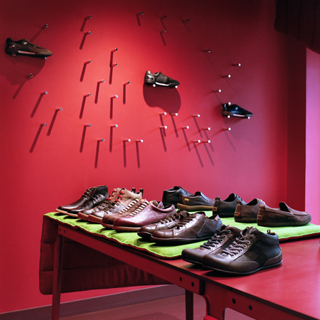 camper-paris-by-ronan-and-erwan-bouroullec-2.jpg