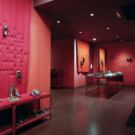 camper-paris-by-ronan-and-erwan-bouroullec-3.jpg