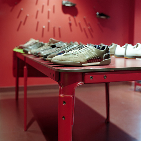 camper-paris-by-ronan-and-erwan-bouroullec-5.jpg