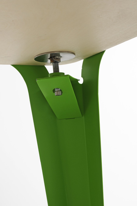 clamped-table-by-ryan-sorrell6.jpg