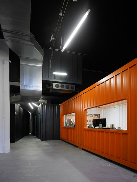 dinahosting-offices-by-o-antidoto-04.jpg