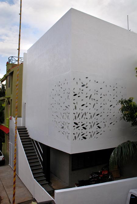 house-in-bangalore-by-cadence-2.jpg