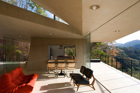 pl-house-by-fernando-maculanpedro-morais-06.jpg
