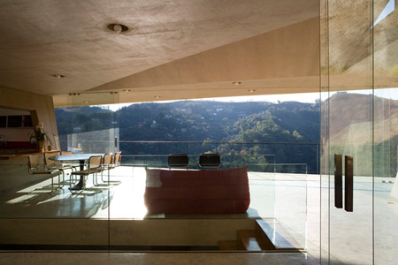 pl-house-by-fernando-maculanpedro-morais-09.jpg