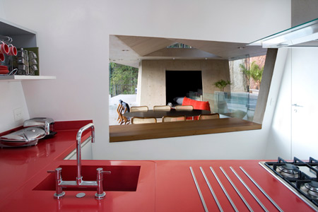 pl-house-by-fernando-maculanpedro-morais-11.jpg