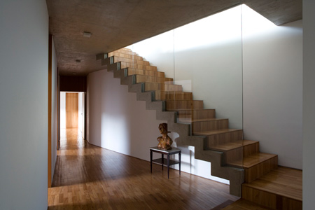 pl-house-by-fernando-maculanpedro-morais-12.jpg