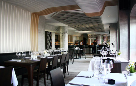 izz-cafe-restaurant-by-ugur-kose-and-batu-palmer-09.jpg