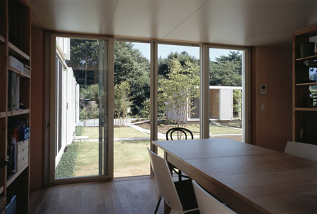 m-house-by-ouvi-and-moriis-atelier-13.jpg