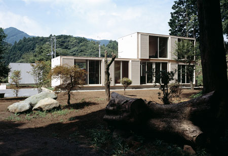 m-house-by-ouvi-and-moriis-atelier-7.jpg