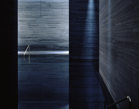 photographs-of-the-work-of-peter-zumthor-by-helene-binet-17.jpg