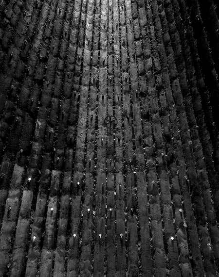 photographs-of-the-work-of-peter-zumthor-by-helene-binet-2.jpg