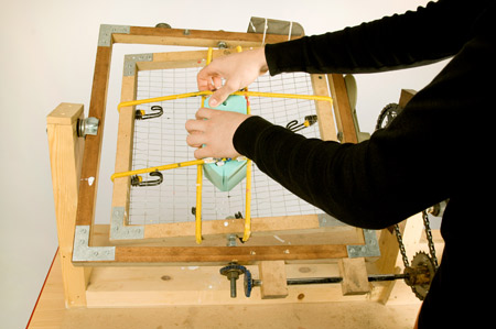 rotational-moulding-diy-machine-by-andrew-duffy-craig-tyler-and-edward-harrison-4.jpg