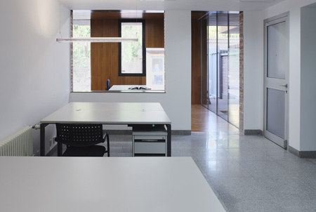 Visa section of Swiss Embassy by EXH Design 21 Visa section of Swiss Embassy by EXH Design 21