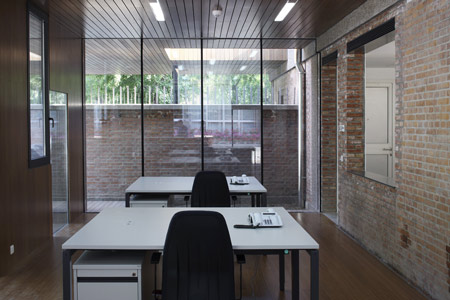 Visa section of Swiss Embassy by EXH Design 3 Visa section of Swiss Embassy by EXH Design 3