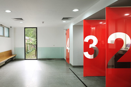 Visa section of Swiss Embassy by EXH Design 32 Visa section of Swiss Embassy by EXH Design 32